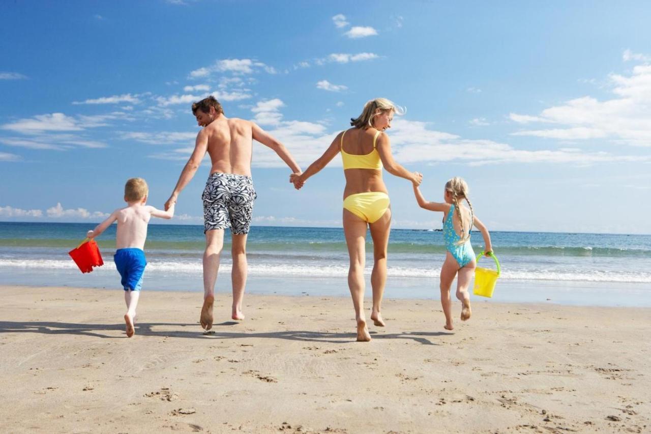 Caledonia Summertime Villa Jaywick Sands Buitenkant foto